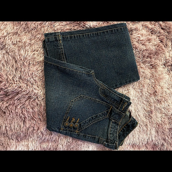 NEVADA Flare Jeans - Picture 6 of 6